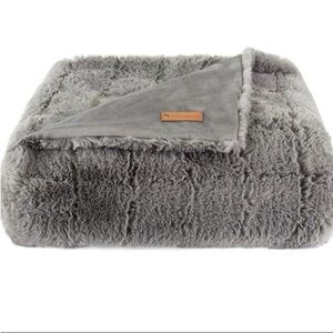 Koolaburra by UGG Bella Faux Fur Oversized Plush Throw Blanket | Cozy | Winter